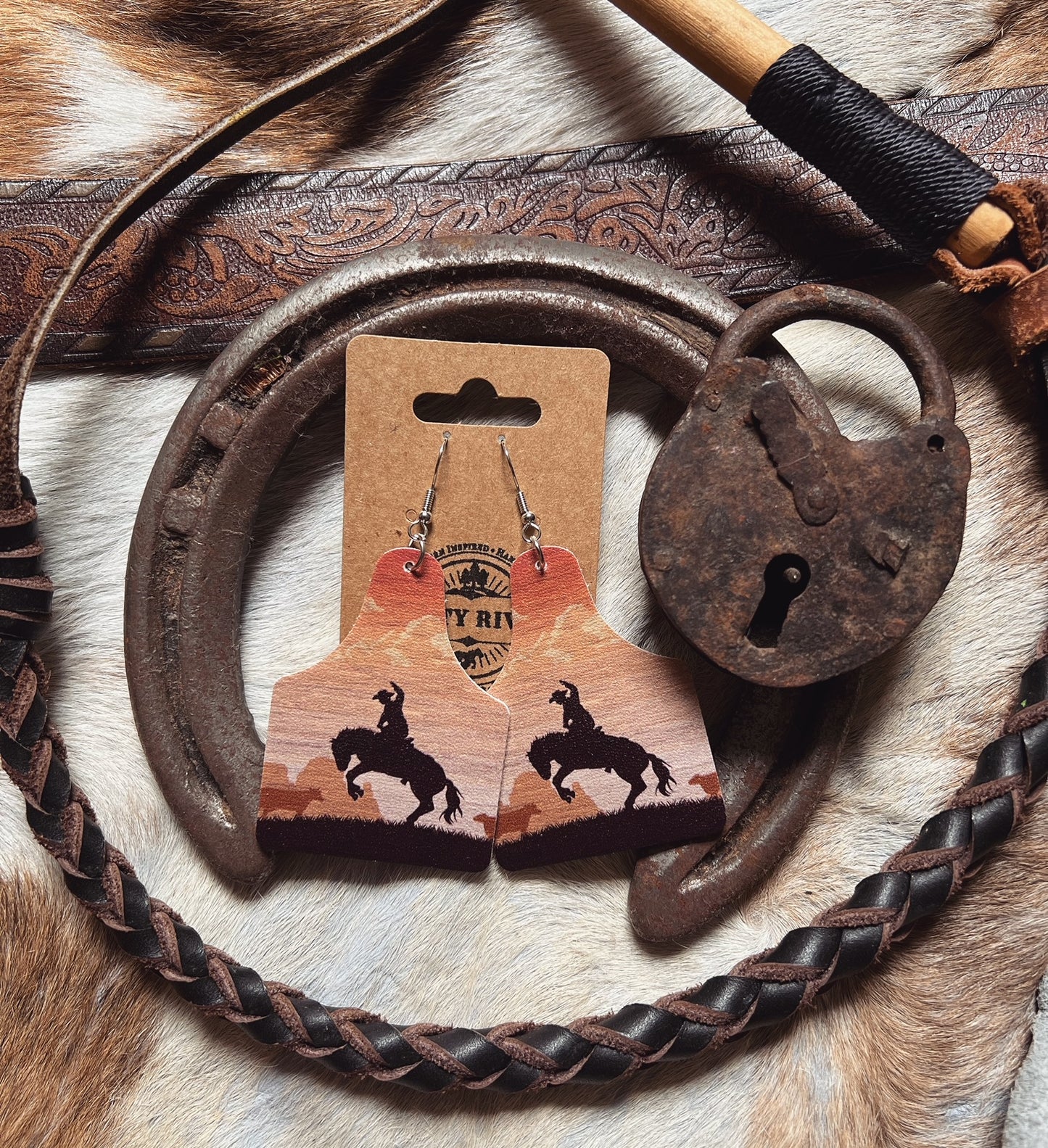 Western Bronc Dangle | Leather