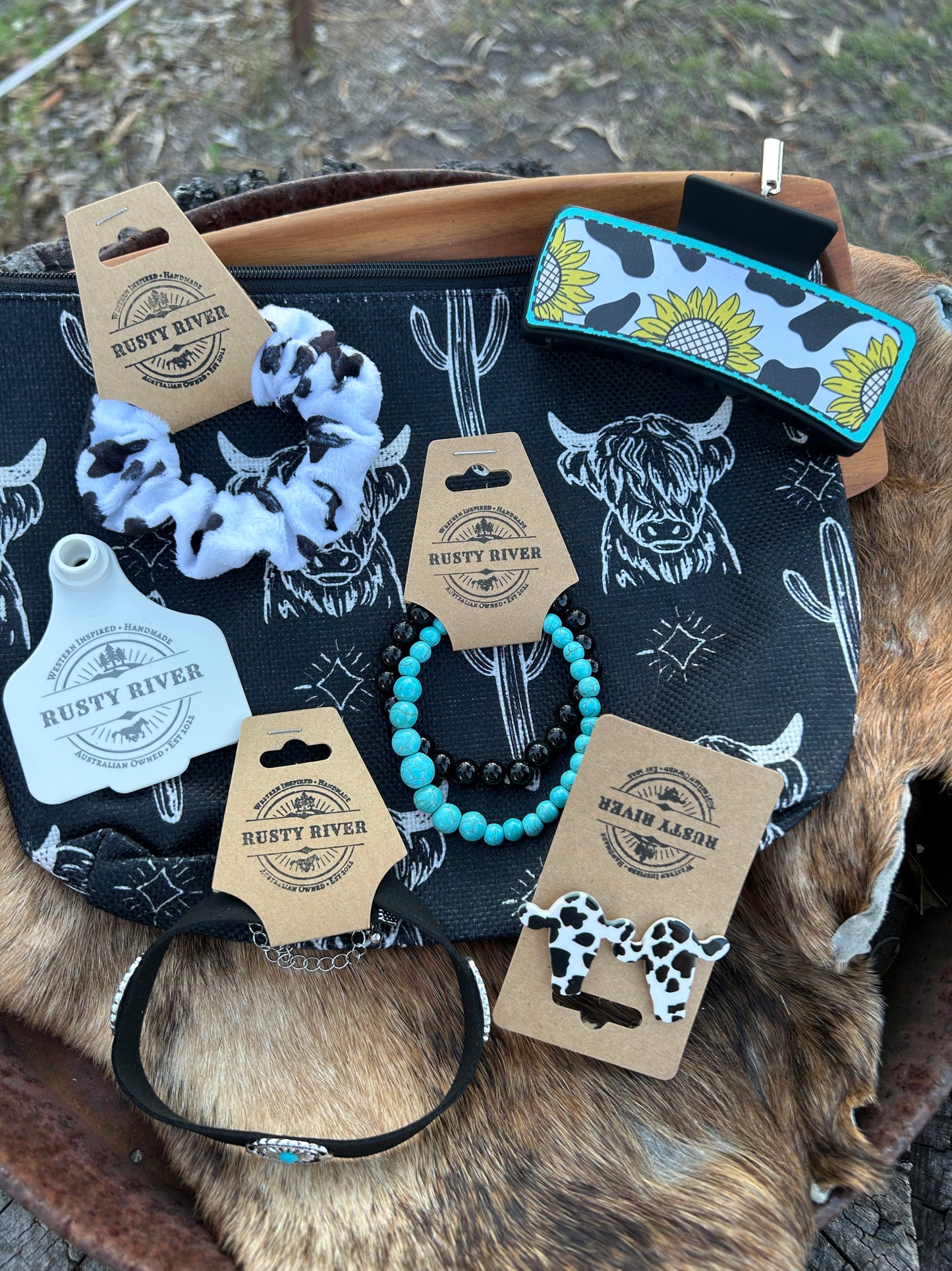 Bundle #1 / Make Up Bag & Accessories