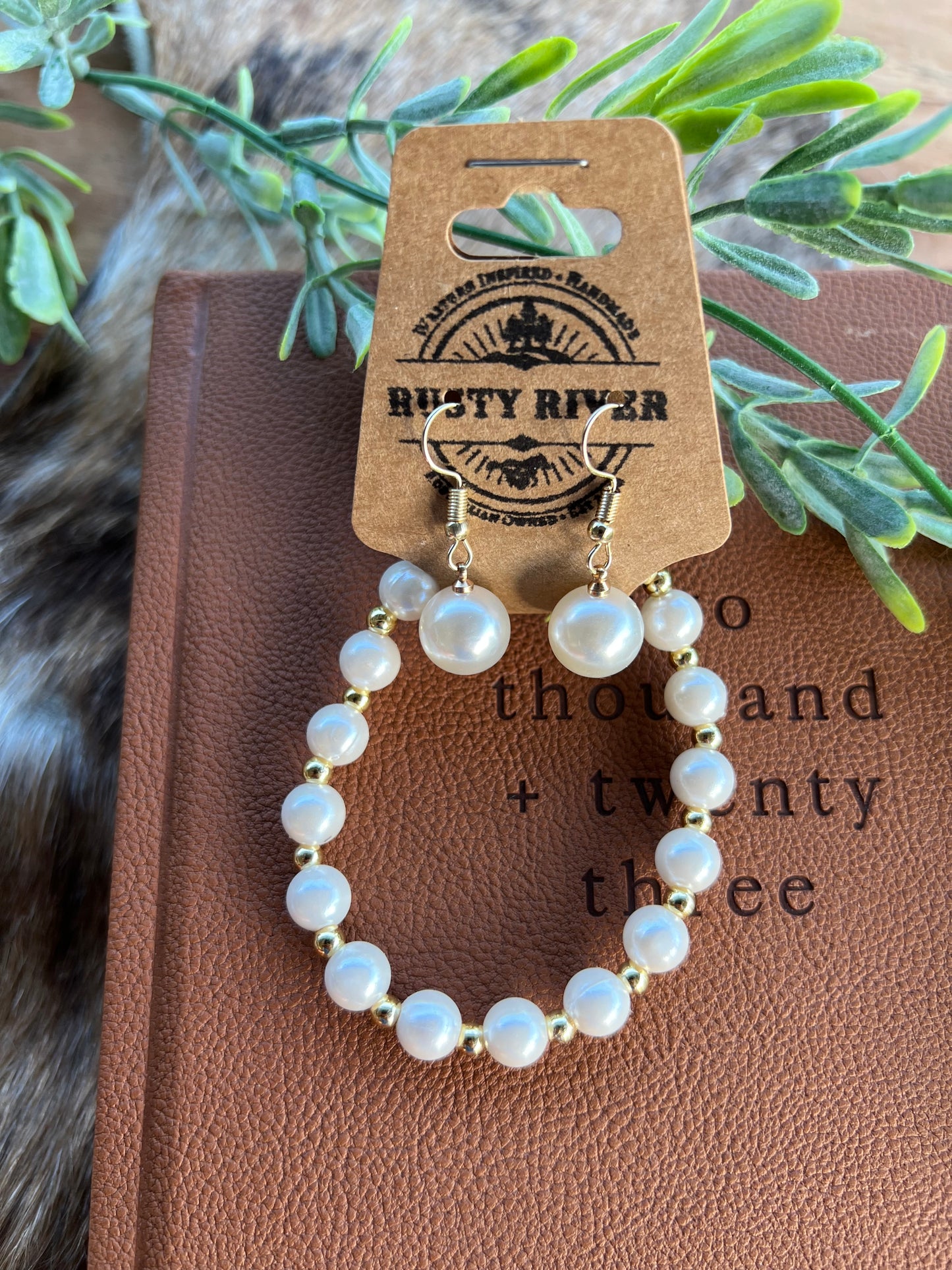 Gold & Pearl Dangle & Bracelet Set