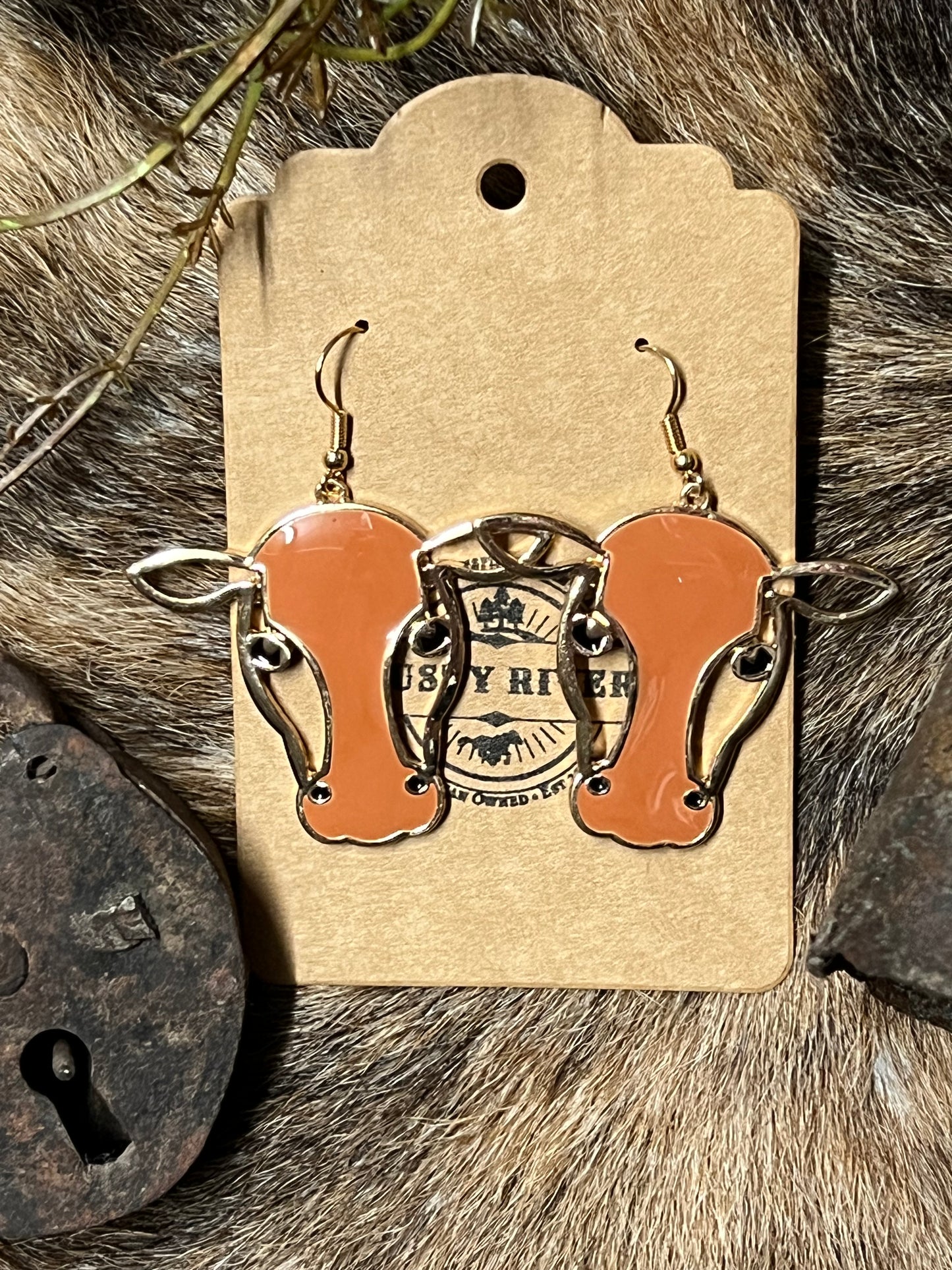 Brown Cow Head Dangle | Gold